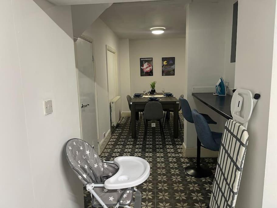 30 Percent Off Weekly Stays - 6 Bedroom House - 11 Beds Blackpool Exterior photo